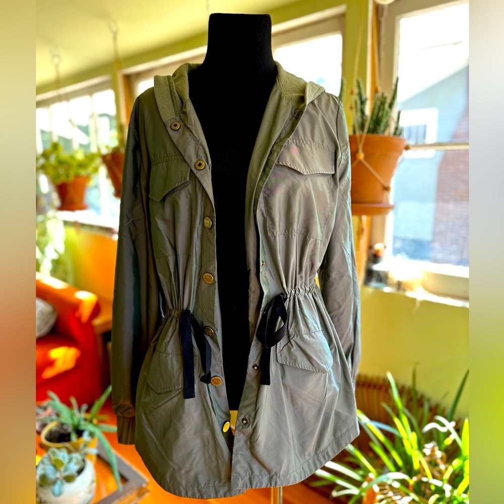 Victoria Sport green jacket size XS